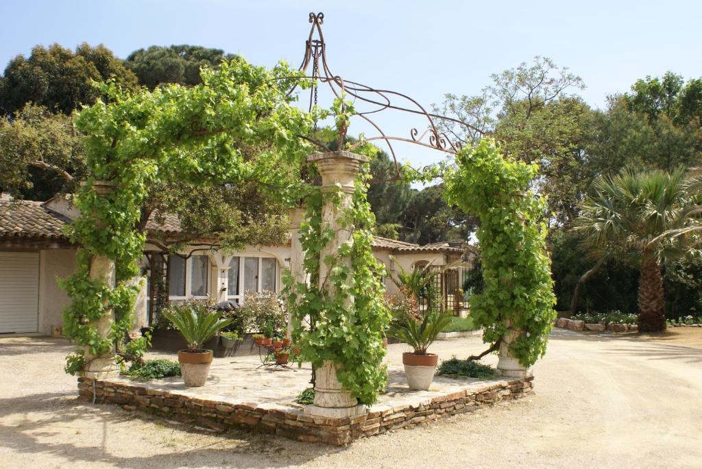 Jardins D'Antalya Bed & Breakfast Grimaud Ngoại thất bức ảnh